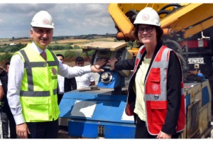 Halkalı- Kapıkule Demir Yolu Hattı Projesi'nde raylara ilk kaynak törenle yapıldı