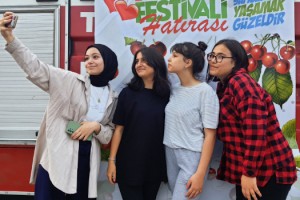 Safaalan Kiraz Festivali büyüledi