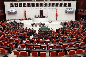 Sosyal Medya ve İnternet Haberciliğine İlişkin Teklifin 14 Maddesi TBMM Adalet Komisyonu’nda Kabul Edildi