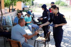 Jandarmadan kıraathanelerde kadına şiddete karşı eğitim