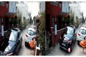 Dar sokakta otomobiliyle hız yaptı; çocuklar ölümden döndü