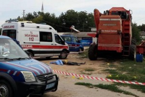 'Hasat' tartışmasında baba ile oğlunu öldürdü