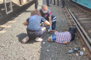 Tekirdağ'da rayların arasına düşen hurdacı yaralandı