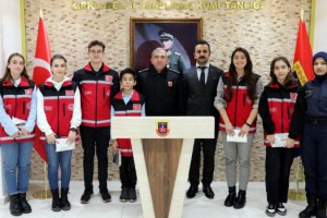 Kırklareli'nde çocuklardan jandarma komutanlığına ziyaret