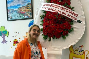 Sahte doktor hastaneye 'Çapa'nın gururu' yazılı çelenk yollatmış