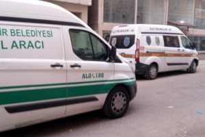 Yalnız yaşadığı evinde ölü bulundu