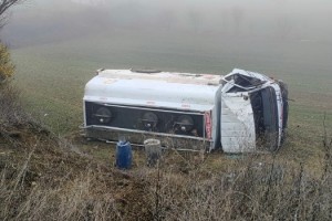Malkara'da yakıt tankeri devrildi; 1 yaralı