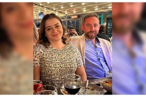 Üst geçidin ayağına çarpan otomobildeki çift, öldü