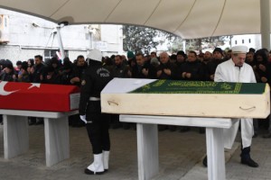 Hatay'da depremde ölen emekli başkomiser ile eşi Tekirdağ'da toprağa verildi