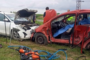 Kırklareli'de iki otomobil çarpıştı: 1 ölü, 4 yaralı