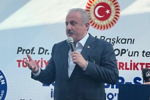Meclis Başkanı Şentop: Kılıçdaroğlu çok ciddi bir politik tez değişikliği içerisinde