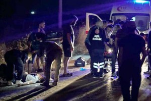 3 aracın karıştığı kaza: 1 ölü, 3 yaralı