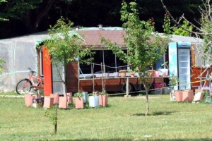 Husumetliler lokantada birbirlerine ateş açtı: 1 ölü,1 yaralı