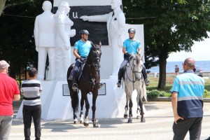 Tekirdağ'da turizm bölgelerinde atlı jandarma timleri görevi başladı