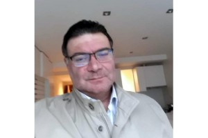 5'inci kattan düşen avukat öldü