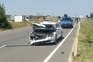 Otomobille motosiklet çapıştı; 1ölü, 2 yaralı