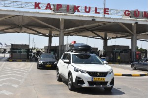 Sınır kapılarından 1 milyon 300 bin gurbetçi geldi