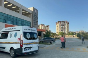 Uzman çavuş, kendisini döven 2 kişiyi bacaklarından vurdu