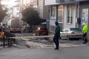 Akaryakıt tankerinin çarptığı 4 çocuk annesi, hayatını kaybetti