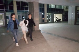 Sağlık personelini silahla tehdit eden sanık, özür dileyip helallik istedi