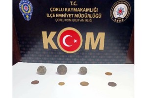 Çorlu'da tarihi sikke ve mühür ele geçirildi