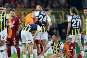 Fenerbahçe ve Galatasaray, Arabistan'daki Süper Kupa maçına çıkmama kararı aldı