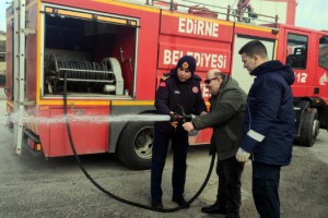 Görme engelli Kırat'ı itfaiyeci olma hayalini AFAD gerçekleştirdi