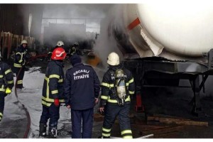 Fabrikada boş LPG tankında kumlama işlemi sırasında patlama: 1 işçi yaralı