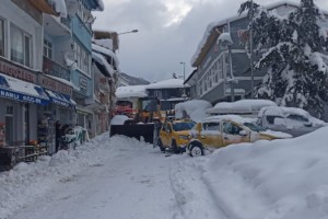 Ardahan’da 55 yılın kar rekoru kırıldı