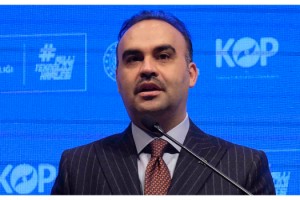 Bakan Kacır: Türkiye'yi kendi savaş uçağını yapabilen bir ülke konumuna taşıdık