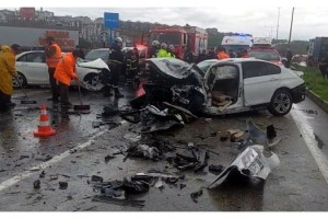 Tekirdağ’da iki otomobil kafa kafaya çarpıştı: 1 ölü, 2 yaralı