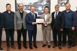 Bülent Turan: Biz hala Türkiye'yi yöneten partiyiz