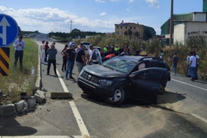 İpsala'da otomobiller çarpıştı: 4 yaralı