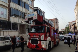 Ocakta unutulan tencere yangın çıkardı