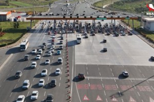 Bakan Uraloğlu: Kurban Bayramı'nda otoyollardan 21,6 milyon araç geçti