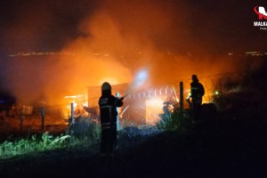 Malkara'da çıkan yangında bağ evi ve 2 dönüm buğday tarlası kül oldu