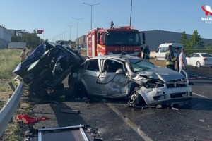 Tekirdağ’da iki otomobil kafa kafaya çarpıştı; 6 yaralı