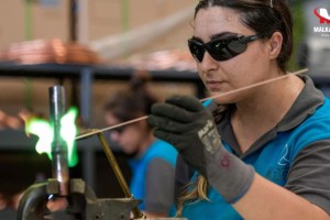 Meslek Fabrikası'ndan mezun olan kadın kaynakçılar işbaşı yaptı