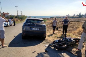 Otomobille çarpışan motosikletin sürücüsü yaralandı