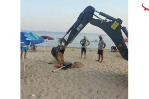 Sahillerde sabit şezlong ve şemsiyeler kaldırılıyor