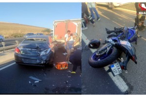 Otomobille çarpışan motosiklette 2 kişi yaralandı