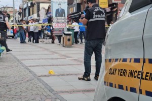 Husumetlisini tabancayla ayağından yaraladı