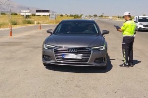 2 milyon 912 bin araçta denetim; 549 bin sürücüye ceza