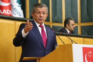 Davutoğlu: Ciddi ahlaki çöküş yaşanıyor