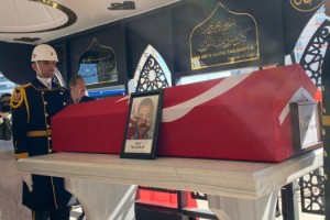 Şehit taksi şoförü Murat Arslan, son yolculuğuna uğurlandı