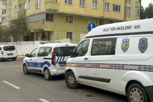 Bıçakla saldıran oğlunu tabanca ile yaraladı