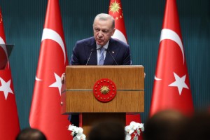 Cumhurbaşkanı Erdoğan: Halkın verdiği imkanları suistimal etmenin mazereti olamaz