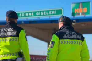 Edirne'de otoyol jandarması 24 saat görevde
