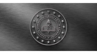 MEB'e bağlı okullarda öğrencilerin kılık ve kıyafetlerine dair yönetmelikte değişiklik, Resmi Gazete'de