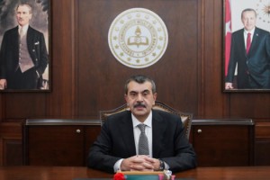 Bakan Tekin'den 'Yarıyıl tatili' mesajı